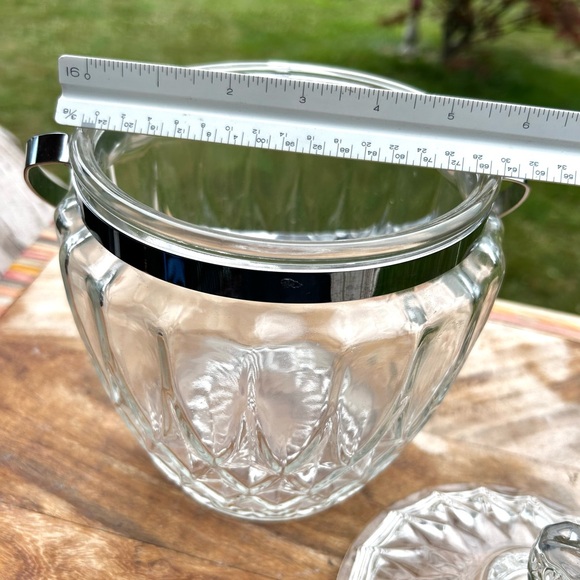 Vintage Mid Century Modern Clear Glass Ice Bucket With Lid - Picture 4 of 8